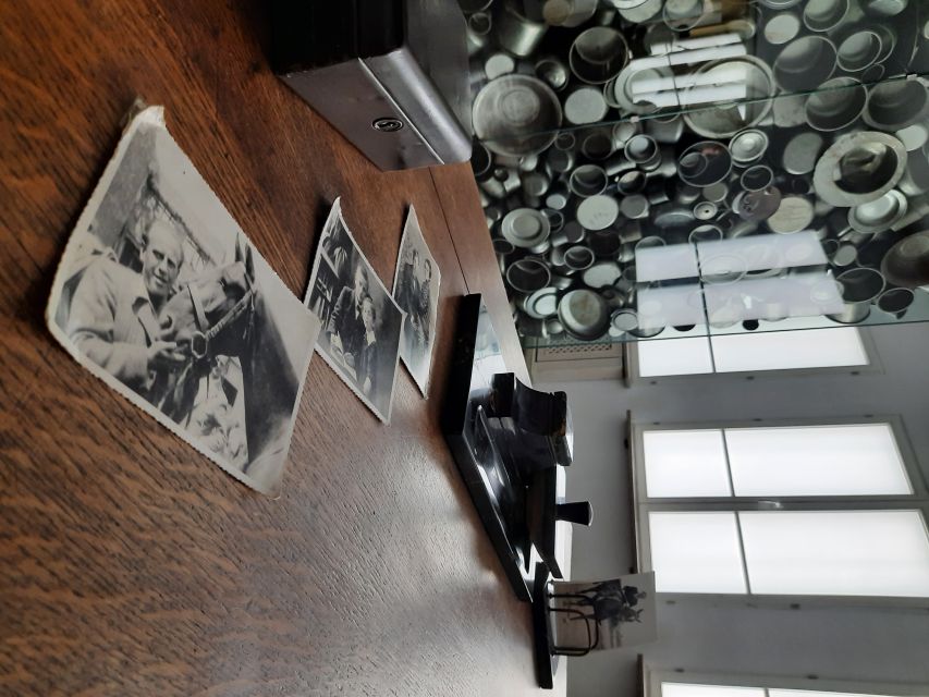Krakow: Schindler's Factory Tour with Entrance Ticket - Crowds, pace, and the emotional weight of the visit