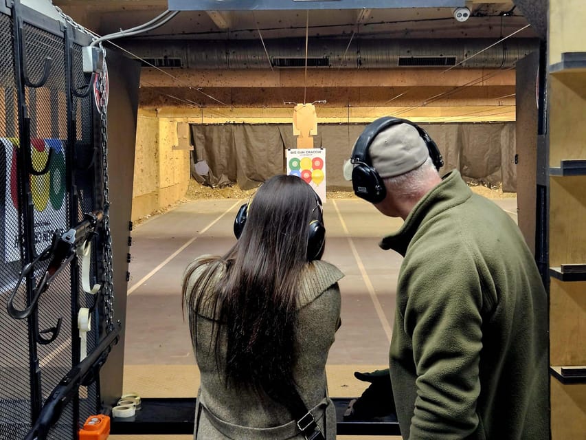 Krakow: Shooting range with hotel pickup - Hotel pickup makes the short schedule easier