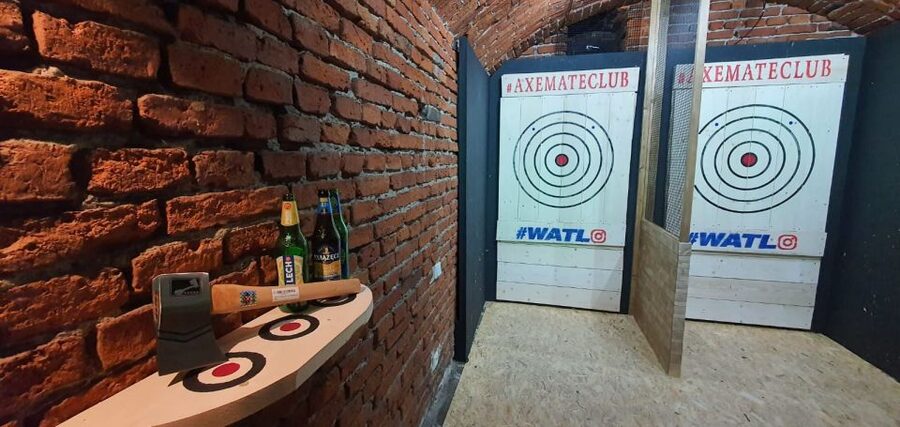 Kraków: Shurikens, Kunais, Knives, Tomahawks, Axes, Shooting - Switching to tomahawks and throwing knives