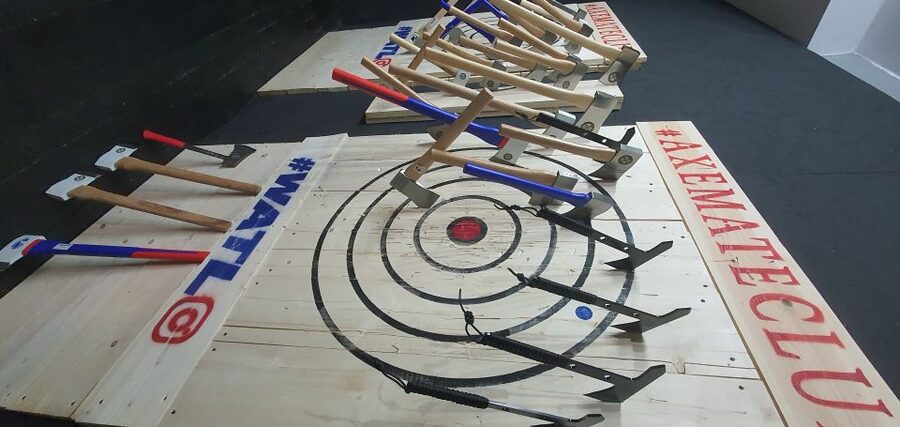 Kraków: Shurikens, Kunais, Knives, Tomahawks, Axes, Shooting - Finishing with pistol and rifle shooting