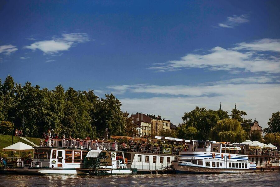 Krakow: Sightseeing Cruise by Vistula River - What the upper deck is really like