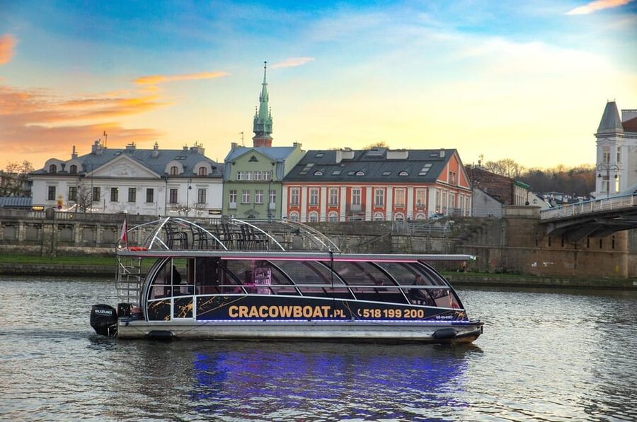 Krakow: Sightseeing Cruise on the Vistula River - Wawel Castle and the Wawel Dragon