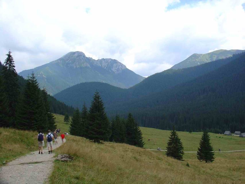 Krakow: Tatra Mountains and Zakopane Full-Day Private Tour - Riding the funicular up Gubalowka Hill