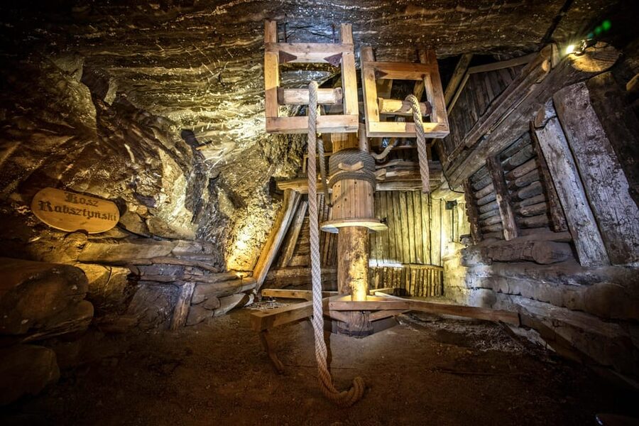 Krakow: UNESCO Underground Boat Expedition & Salt Mine Tour - How much walking and what to wear