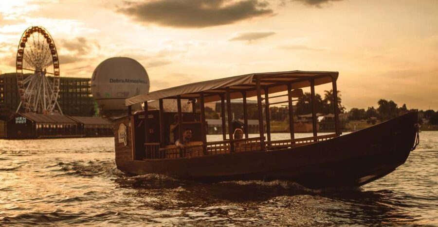 Krakow: Vistula Night Cruise by Gondola w/ Audio Commentary - Key points to know before you book
