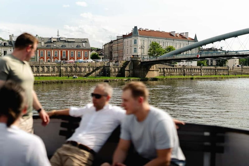 Krakow: Vistula River Sightseeing Cruise with Audio Guide - Timing, meeting point, and small practical details