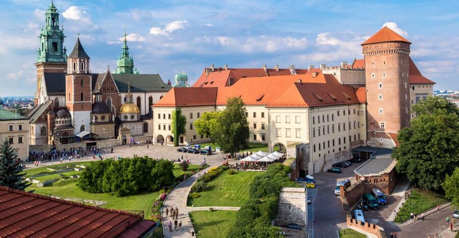 Krakow: Wawel Castle, Cathedral, Rynek Underground & Lunch - Beneath the Main Market Square at Rynek Underground