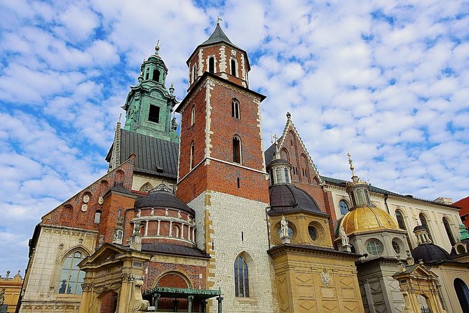 Krakow: Wawel Castle Guided Tour with Skip-The-Line Entry - Why Wawel Castle deserves your time