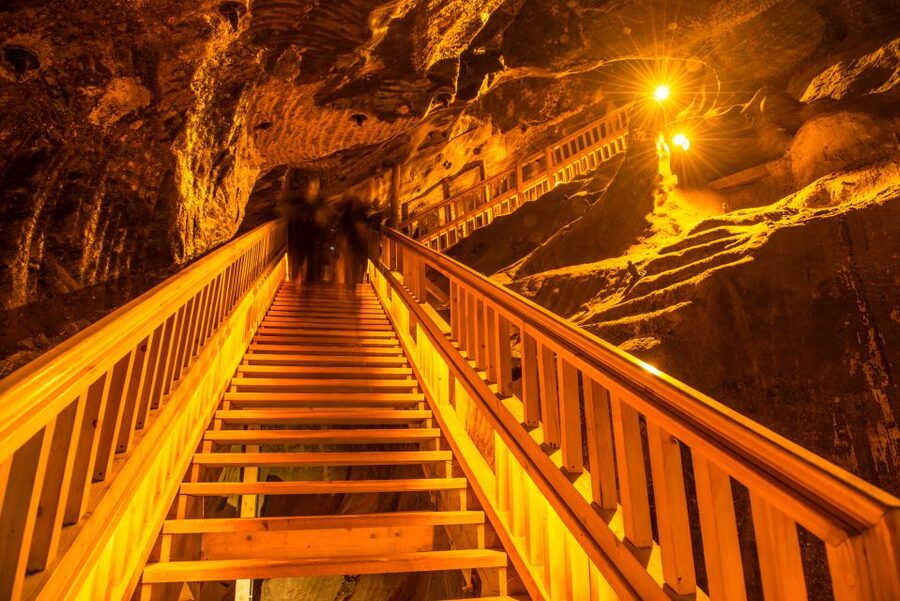 Krakow: Wieliczka Salt Mine Fast-Track Ticket & Guided Tour - The underground chapel is the emotional high point