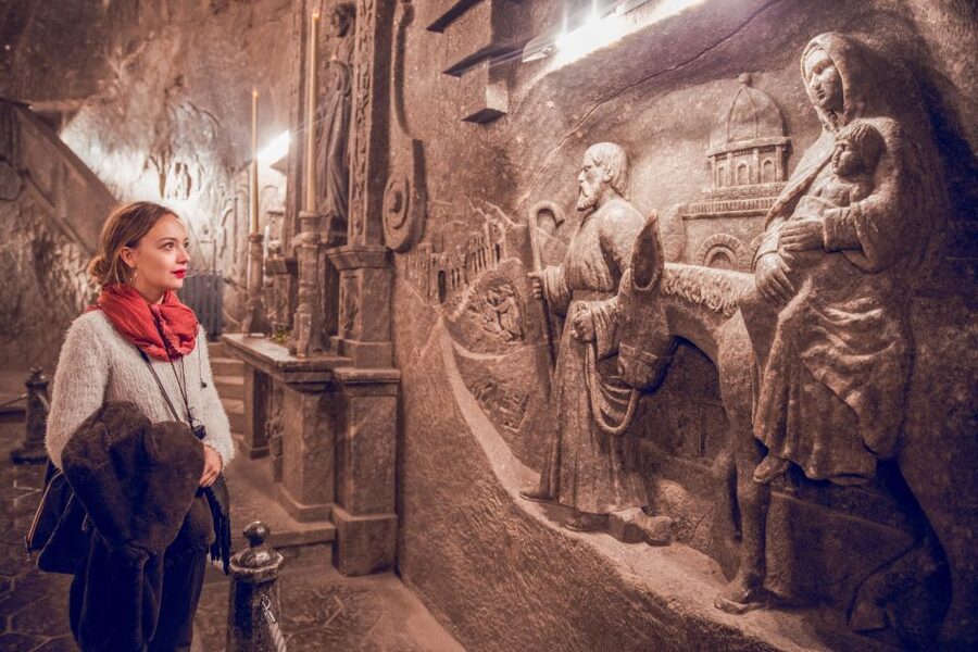 Krakow: Wieliczka Salt Mine Guided Tour - St. Kinga’s Chapel and the salt-carved art