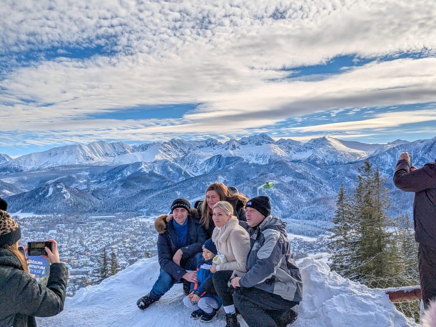 Krakow: Zakopane Cable Car, Vodka, Cheese & Hot Springs Tour - The road south from Krakow