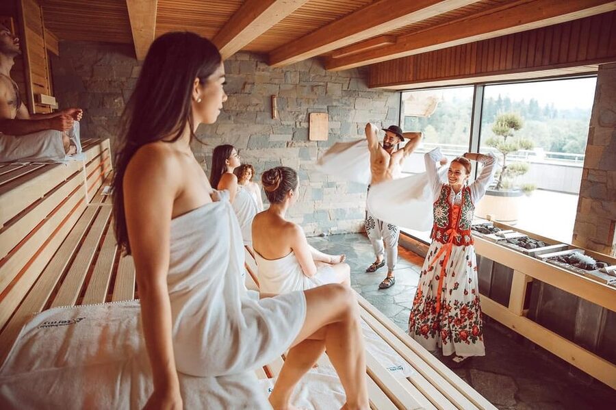 Krakow: Zakopane, Thermal Springs, Cable Car, Local Tasting - Should you book the Zakopane and thermal-baths trip?