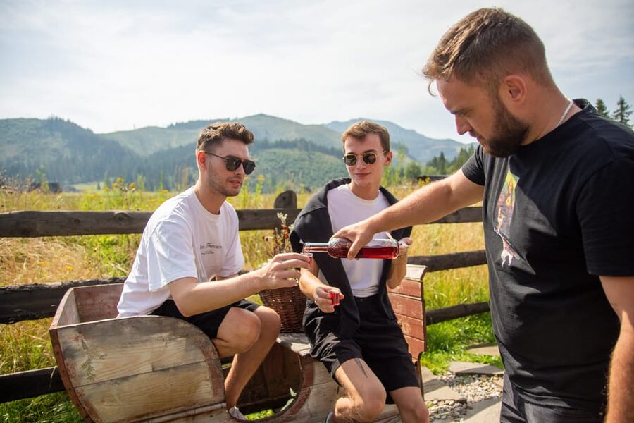 Krakow: Zakopane Tour with Cable Car, Tasting & Hotel Pickup - Chochołów and the old timber houses