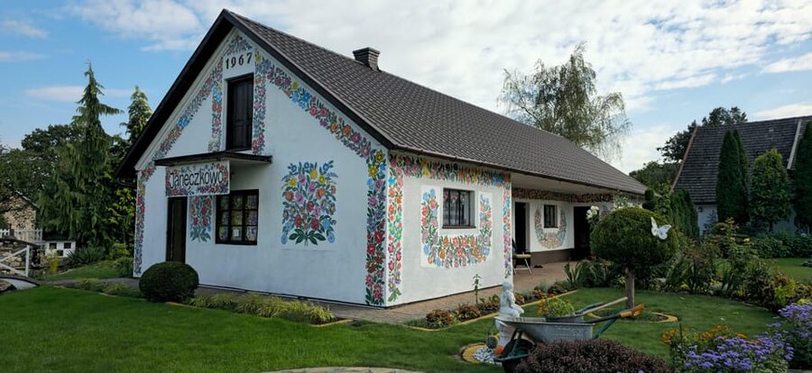 Krakow: Zalipie Village Tour - Why Zalipies painted flowers are worth the trip