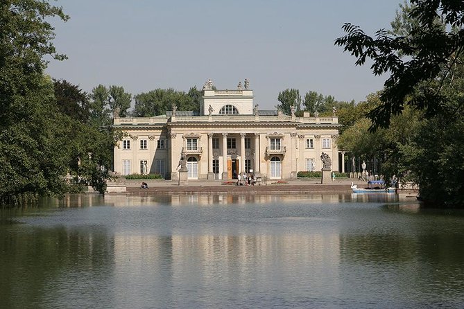 Lazienki Park + Museum of King Jan III's Palace at Wilanow:Small group /Pick-up/ - Starting at Łazienki Park