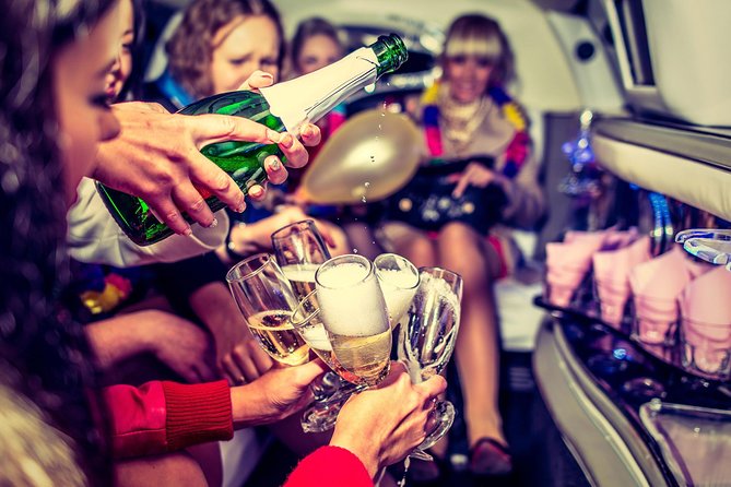Limo Party & Club Package in Warsaw - A one-hour Warsaw party before the club