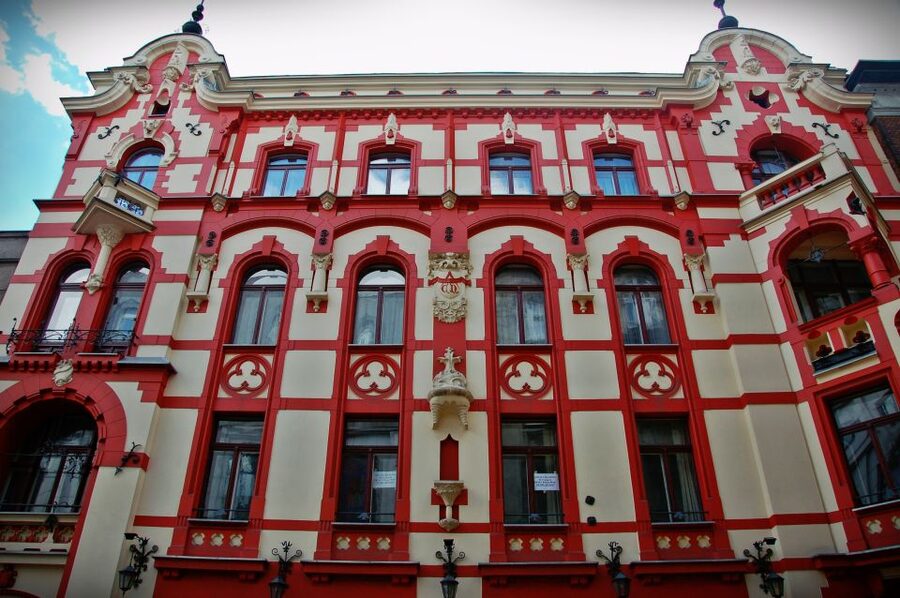 Lodz: Private City Walking Tour - Piotrkowska Street, the city’s long public room