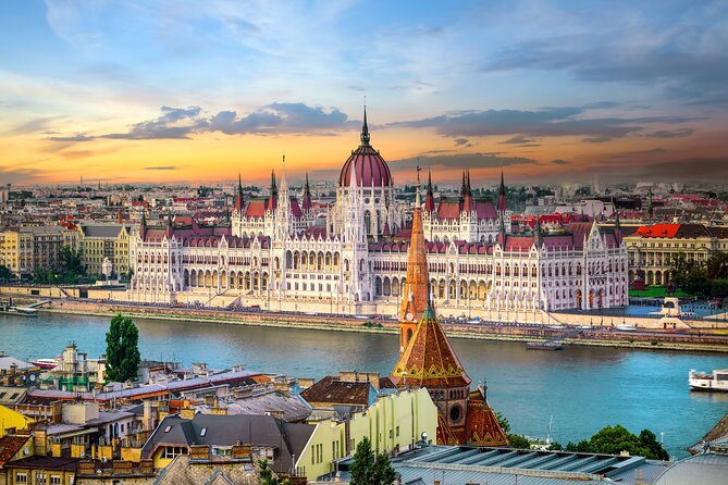 Luxury Private Transfer from Krakow to Budapest - Adding Orava Castle or Banska Bystrica
