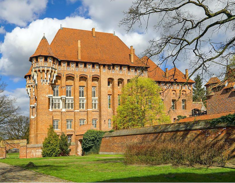 Malbork Castle Half Day Private Tour - Why Malbork Castle deserves a half day