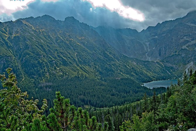 Morskie Oko - private tour from Krakow - The PTTK mountain hostel near the lake