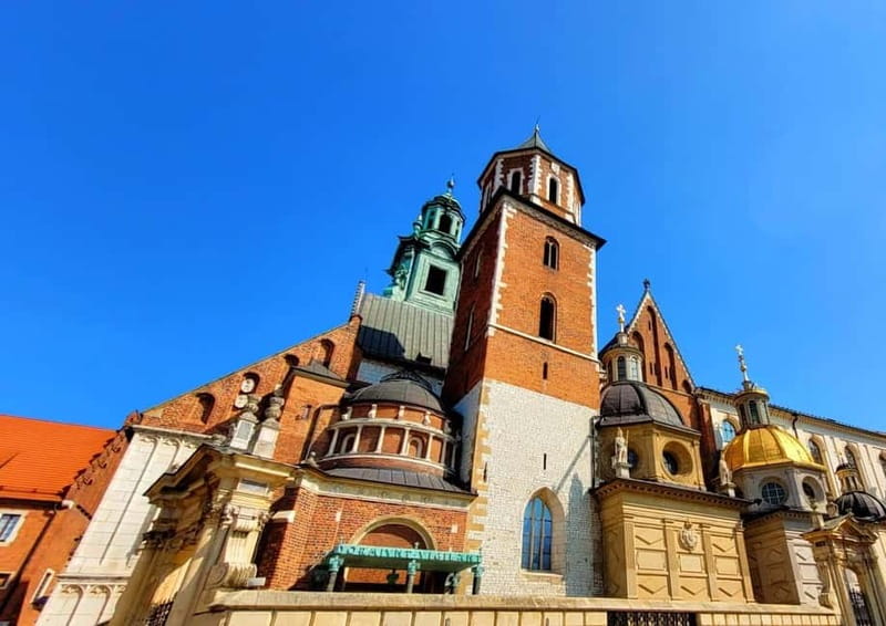 Mysterious Wawel Cathedral and Wawel Courtyard Guided Tour - Timing, comfort, and practical limits