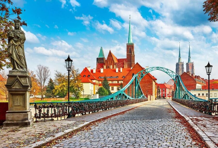 Oder river cruise and walking tour of Wroclaw - Colorful Tenements and the Market Square