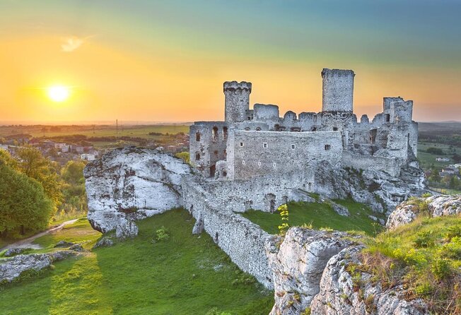 Ojców National Park and Ogrodzieniec Castle Tour from Krakow - Why this day trip works from Krakow