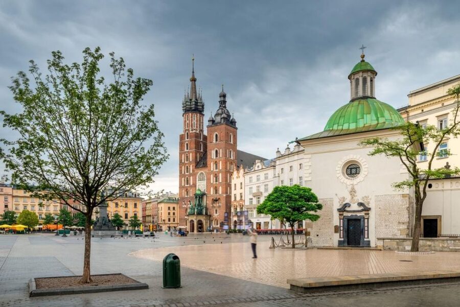Old Town, St. Mary's Basilica and Rynek Underground Tour - Is $63 a fair price?