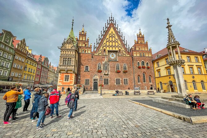 Old Town Wrocław Walking Tour - Starting at the Fredro Monument and Town Hall