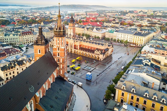 One day Cracow and Wieliczka Salt Mine private tour from Warsaw - Three hours below ground at Wieliczka