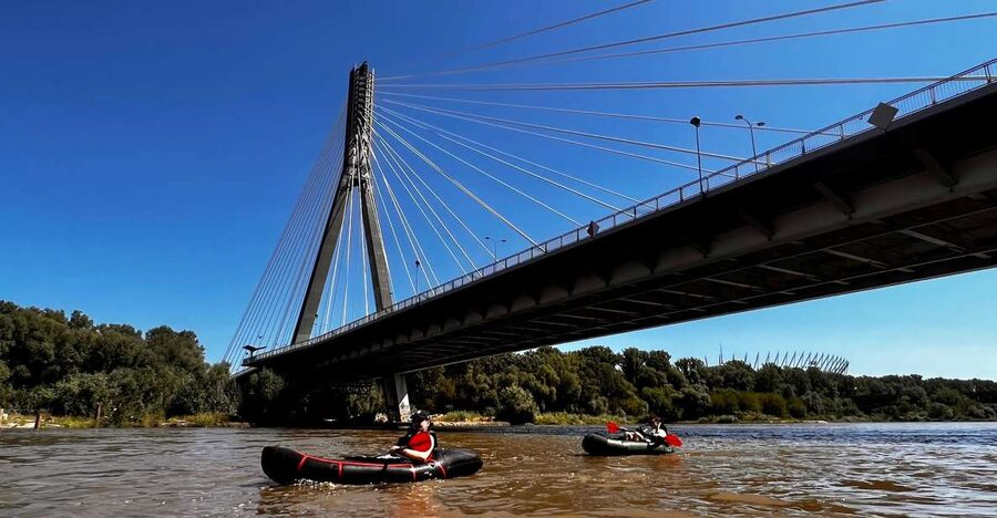 Packrafting kayaking guided tour Vistula river Warsaw Poland - Piotr’s stories and the city seen from below