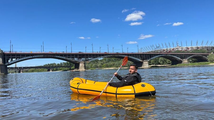 Packrafting kayaking guided tour Vistula river Warsaw Poland - Small groups make a real difference