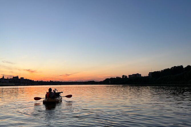Packrafting / Kayaking Vistula River, Warsaw - Why the Vistula is a fine place to see Warsaw