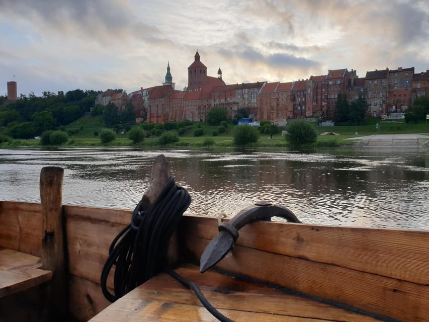 Panorama of Toruń - 30-minute cruise - Toruń’s old town from the Vistula