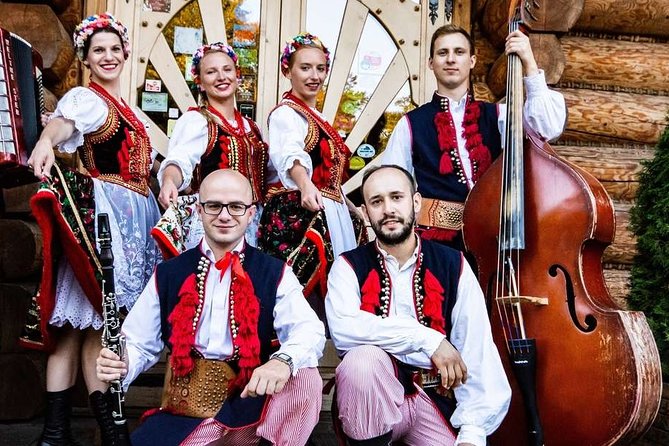 Polish Folk Show and Dinner From Krakow - What happens from 18:30 to the end of dinner