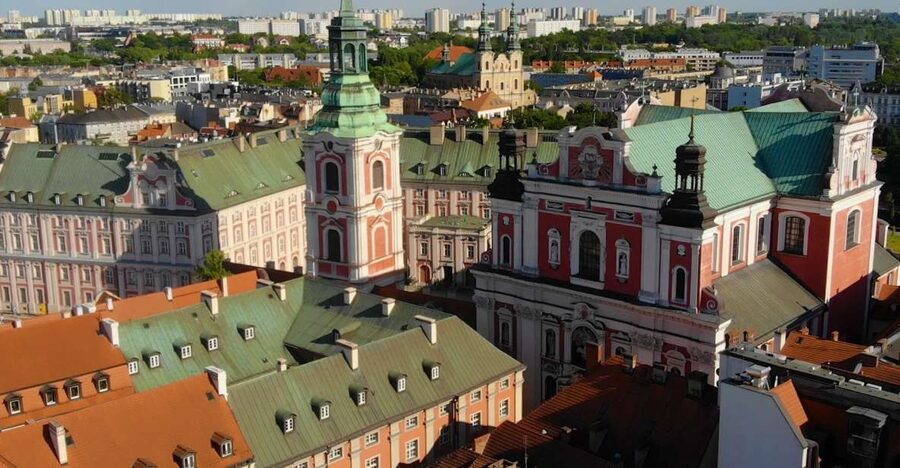 Poznań Half-day Tour - Read the stories in Old Market Square