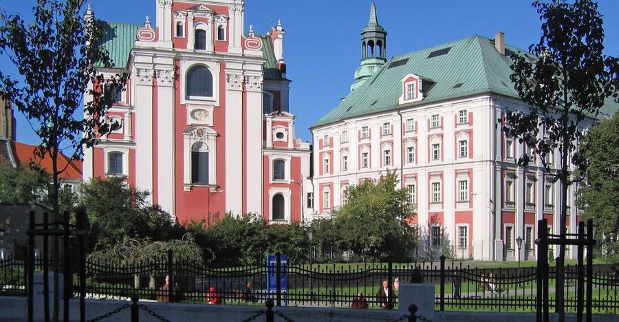 Poznan Old Town and Croissant Museum Private Walking Tour - Key points to know before booking