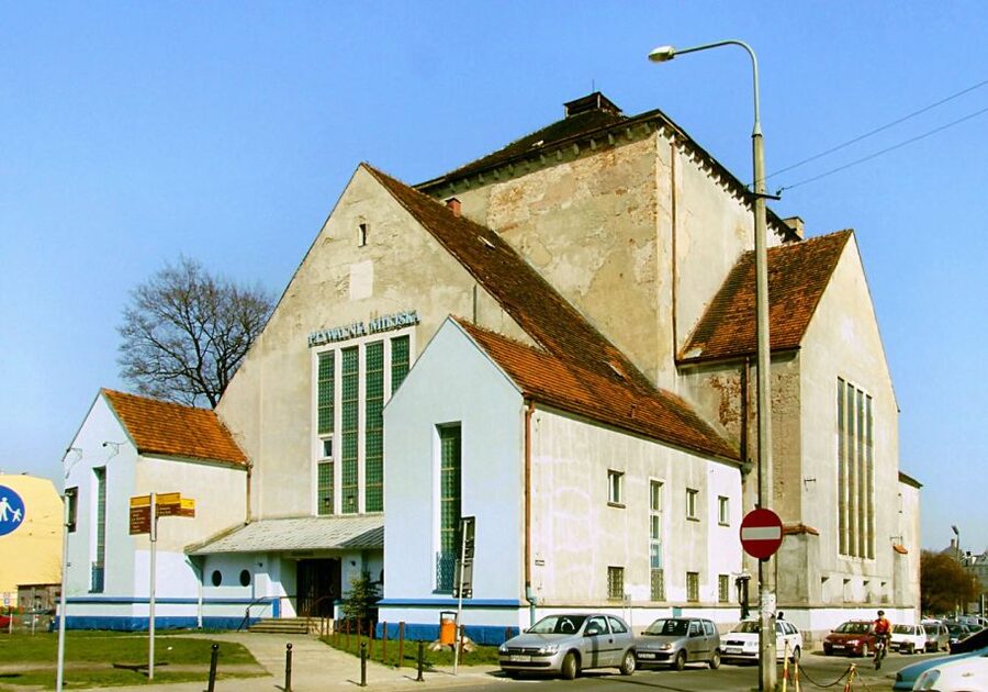 Poznan: Private Jewish Heritage Tour - The synagogue destroyed during the Second World War