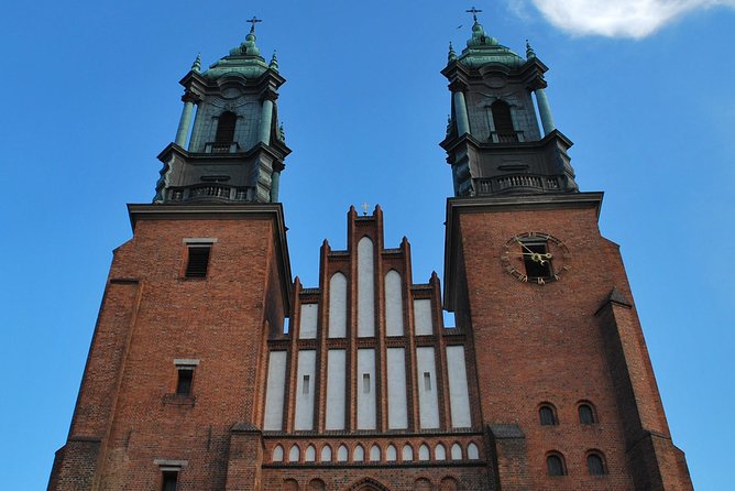 Poznan private tailor made tour with a local guide-driver - Why this short private tour works well