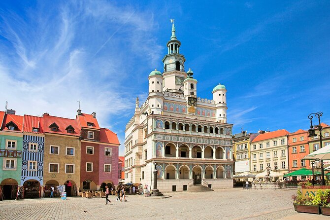 Private 3-hour Poznan Old Town Tour - Reading Poznan through the Old Market Square