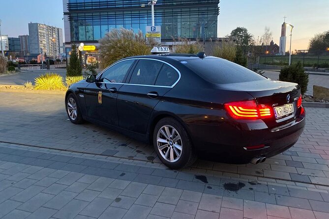 Private Airport Transfer from/to Krakow Balice Airport - Why private transport can be worth the cost