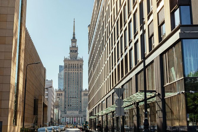 Private City Kickstart Tour: Warsaw - Mickiewicz and the return along Krakowskie Przedmiescie