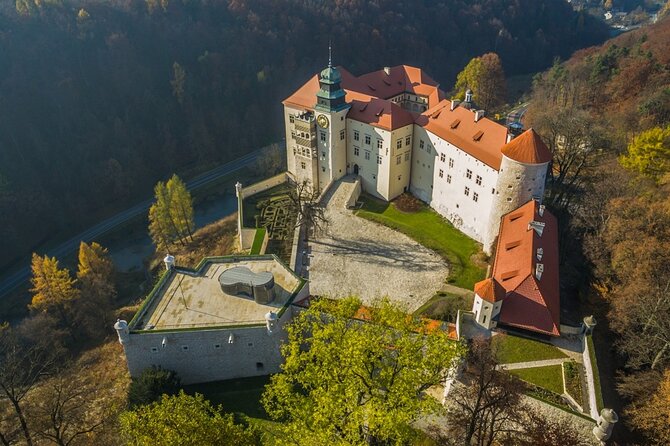 Private Guided Tour to Trail of the Eagles Nests from Krakow - Hercules’ Mace and the limestone country