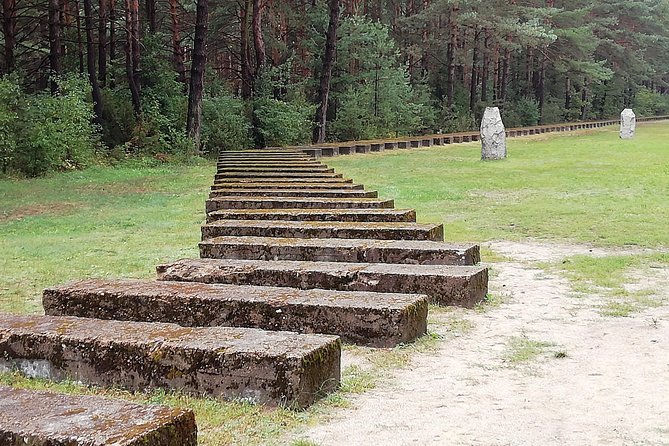 Private half-day tour to Treblinka with hotel pickup - The Warsaw Ghetto story begins at POLIN
