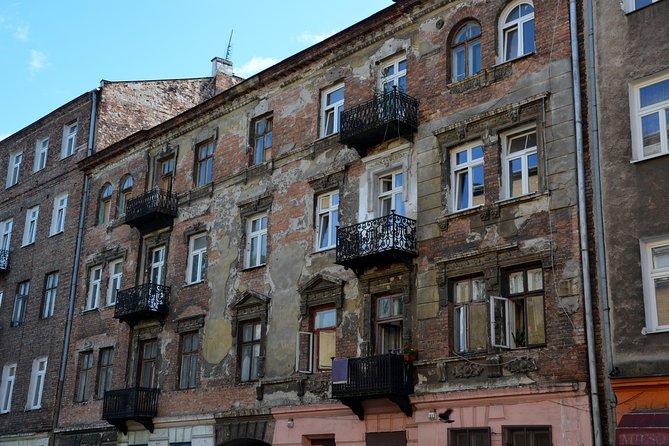 Private Historical Tour of Warsaw by a Retro Fiat with Pickup - POLIN and the Jewish Ghetto Memorial