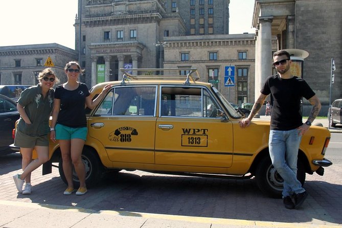 Private Tour: Warsaw City Sightseeing by Retro Fiat - The Royal Route and Łazienki Park
