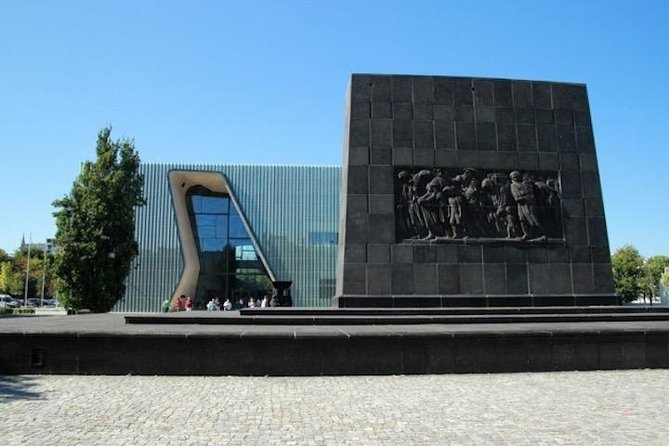 Private Tour: Warsaw Ghetto with a local Historian - Why a private guide changes the experience