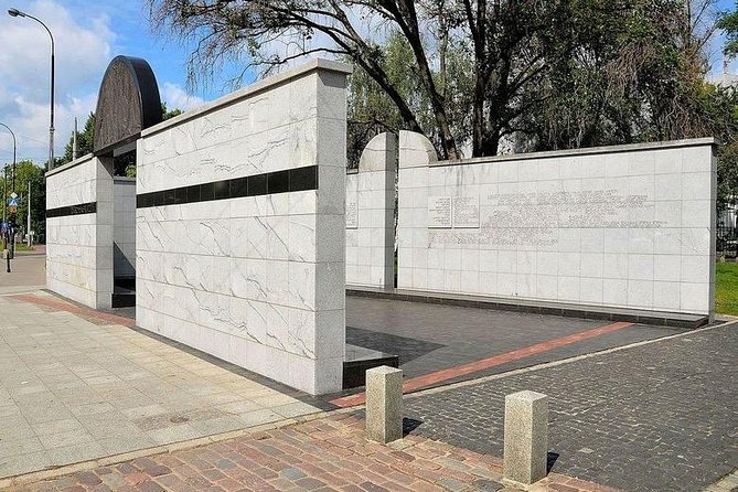 Private Tour: Warsaw Ghetto with a local Historian - The surviving ghetto wall fragment