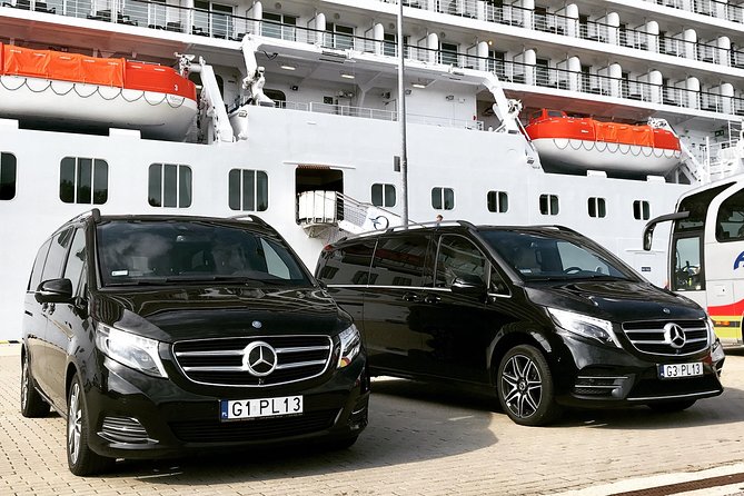 Private Transfer From the Port Gdynia to Gdansk Old Town - Choosing between the Mercedes sedan and minivan