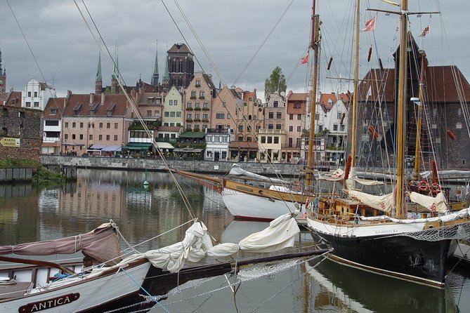 Private Walking Tour of Gdansk Old Town - Neptune’s Fountain and the Long Market